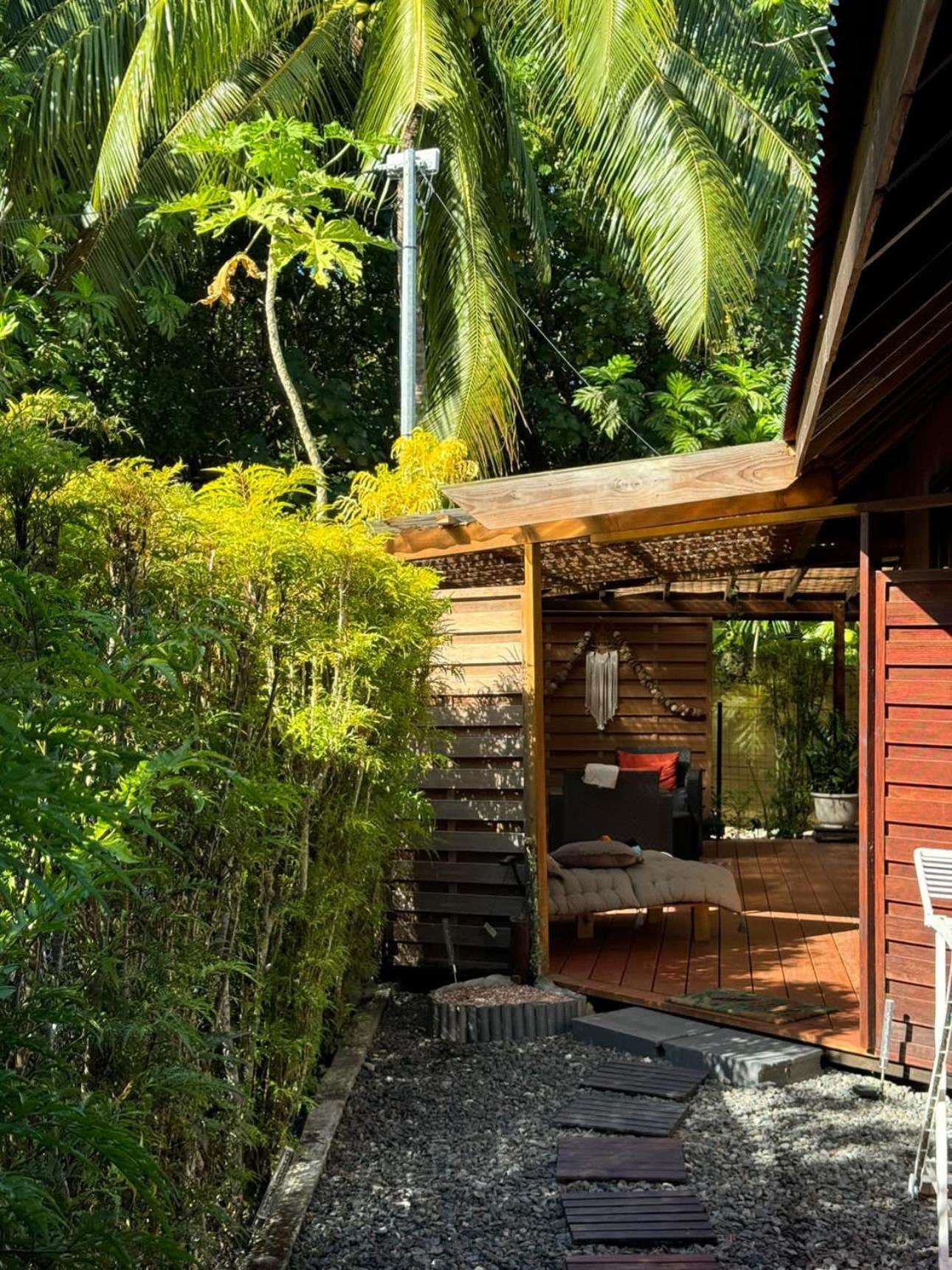 Faaora Lodge, Little Paradise Haapiti Eksteriør billede